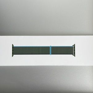 Apple Watch band Inverness green sport loop 40MM